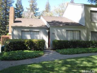 1338 Commons Dr, Sacramento CA  95825-6656 exterior