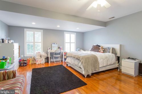 1641 2nd St, Philadelphia PA 19148-1945 exterior