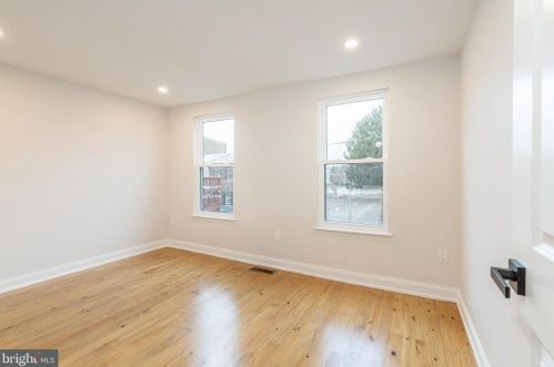 2233 Cedar St, Philadelphia PA  19125-2909 exterior