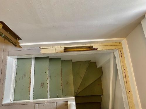 130 Spg St, Middletown RI 02840-6804 exterior