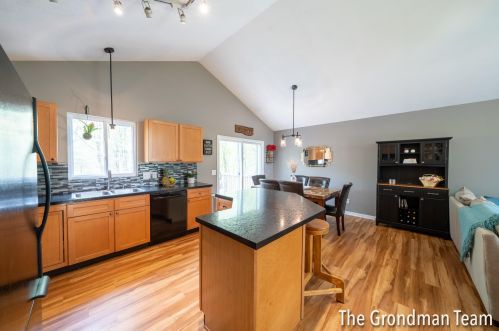 3032 Root Ct, Cedar Springs MI 49319-8153 exterior