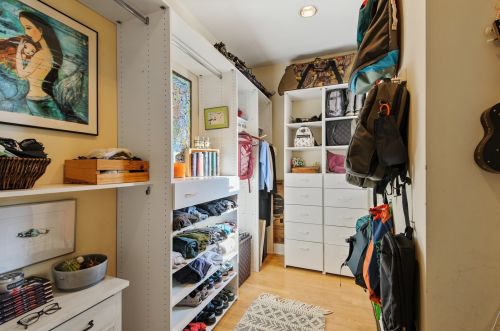 650 Barry Ave, Chicago IL 60634-4912 exterior