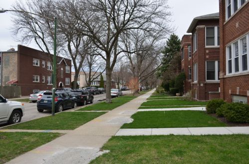 2610 Argyle St, Chicago IL 60625-2738 exterior