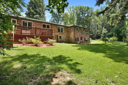 661 Old Norcross Tucker Rd, Tucker GA 30084-1622 exterior