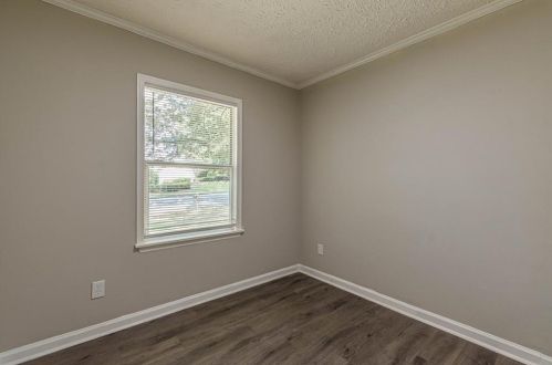 3250 Mount Gilead Rd, Atlanta GA  30311-5202 exterior