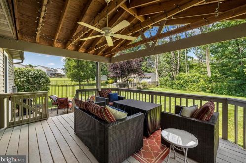 246 Micklitz Dr, Pottstown PA 19464-1463 exterior