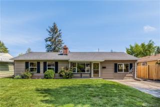 8450 31st Ave, Seattle WA  98115-4736 exterior