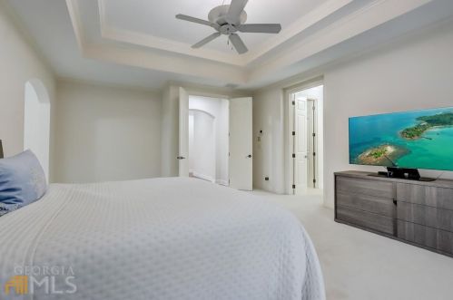 235 Lake Summit Vw, Atlanta GA  30342-1979 exterior