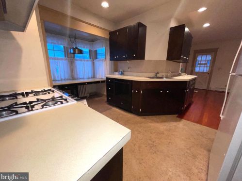 131 Marne Ave, Tavistock NJ 08033-1443 exterior