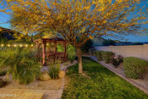 33907 23 Dr, Phoenix AZ 85027-4137 exterior