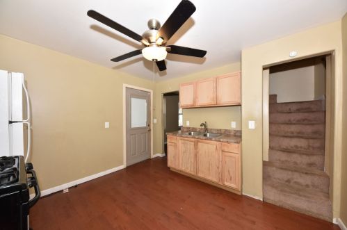 1761 Pearl St, Milwaukee WI 53204-3165 exterior