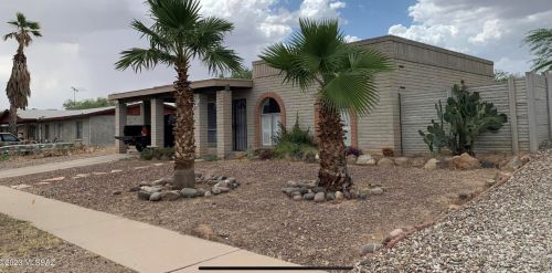 2836 Calle Del Huerto, Tucson AZ  85741-3467 exterior