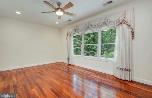 8505 Carlynn Dr, Bethesda MD 20817-4310 exterior