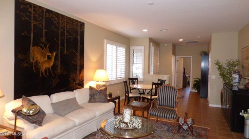 561 Knotwood St, Green Valley AZ 85614-5971 exterior