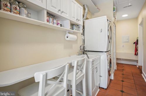 11008 Stanmore Dr, Rockville MD exterior