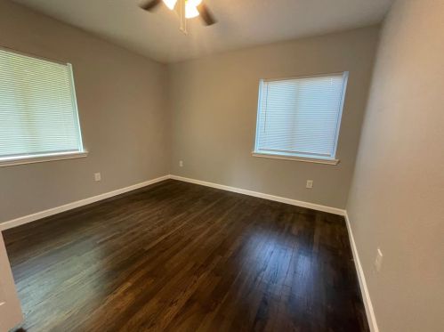 1351 Adelaide Dr, Dallas TX 75216-6912 exterior