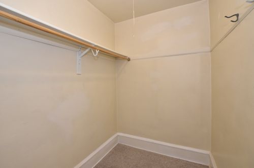 1734 65, Milwaukee WI 53213-4021 exterior