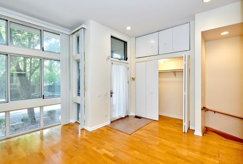 1504 Altgeld St, Chicago IL  60614-2002 exterior