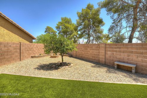 5020 River Fringe Dr, Tucson AZ  85704-1436 exterior