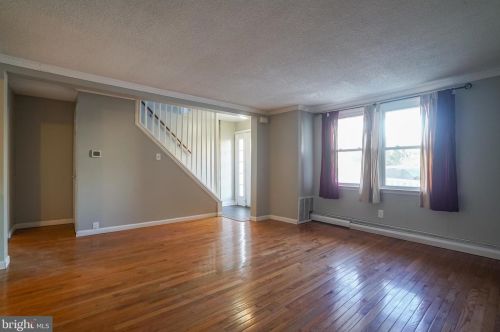 644 2 St, Trenton NJ 08611-3021 exterior