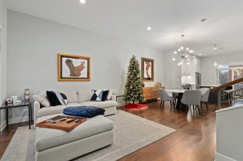 1426 Halsted St, Chicago, IL 60607-5950