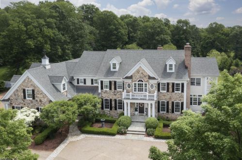 78 Dock Watch Hollow Rd, Warren, NJ 07059-6927