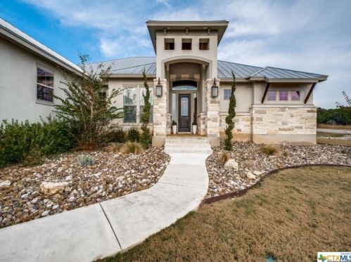 1306 Mystic Shores Blvd, Spring Branch, TX