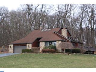 1211 Chestershire Pl, Pottstown PA  19465-7493 exterior