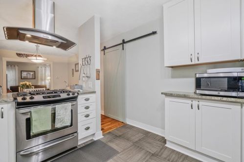 147 Race St, Pittsburgh PA 15208-1424 exterior