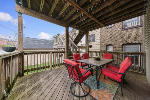 3414 Damen Ave, Chicago IL 60608-6835 exterior