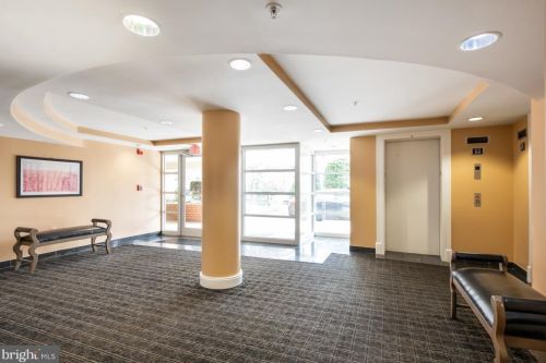 301 Reynolds St, Alexandria VA  22304-4541 exterior