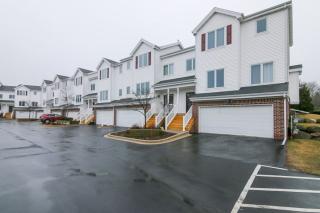 22 Springfield Ct, Madison WI  53719-2167 exterior