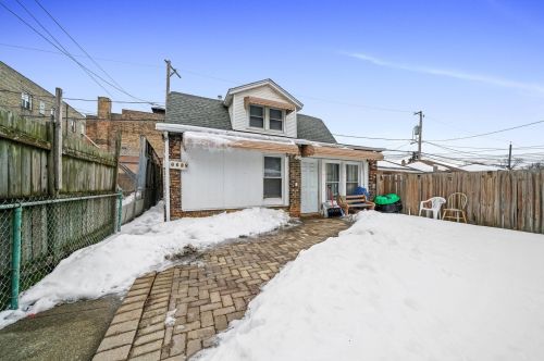 6638 Albany Ave, Chicago IL 60629-2908 exterior