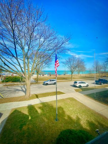 2751 Shr Dr, Milwaukee WI 53207-3007 exterior