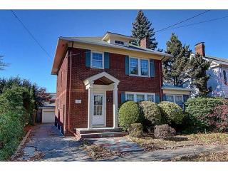 570 Wayland Ave, Providence, RI 02906-4723