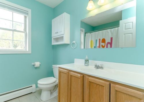 1893 Upper Maple St, Killingly CT 06241-1513 exterior