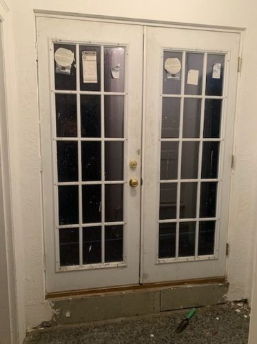 404 Middle St, Pittsburgh PA 15227-3844 exterior