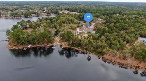 157 Lake Juniper Cir, Defuniak Springs FL 32433-3531 exterior