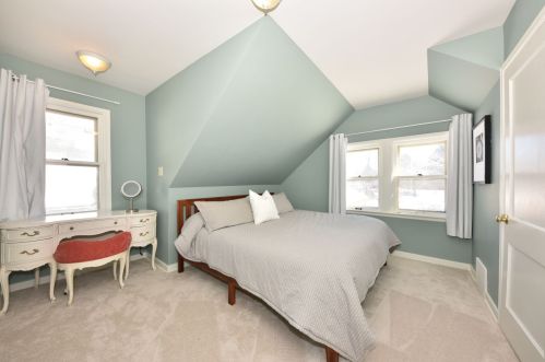 480 49th St, Milwaukee WI  53208-3664 exterior