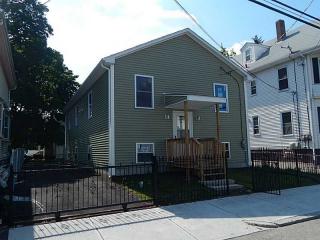 98 Unit St, Providence, RI 02909-4029