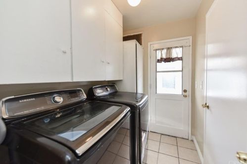 1407 Sycamore Ave, Tustin CA 92780-6279 exterior