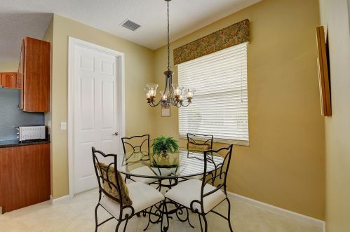 6791 Southport Dr, Boynton Beach FL 33472-6915 exterior