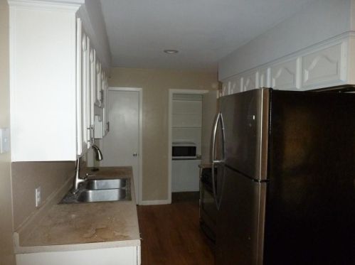 5018 Emerald Forest Cir, Austin, TX 78745-2151