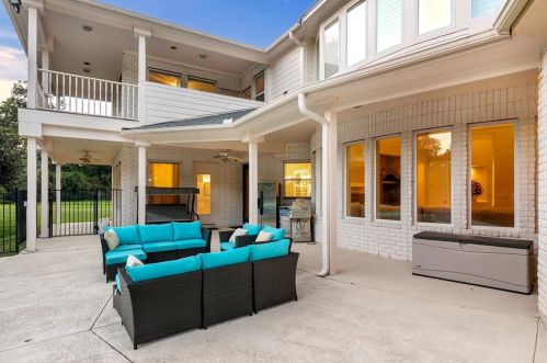 32731 Westminster Dr, Fulshear TX 77441-4098 exterior