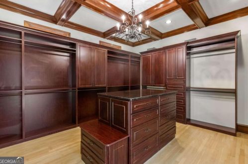 700 Brookwoods Trce, Atlanta GA 30342-2473 exterior