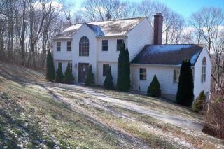 31 Academy Hill Rd, Derby, CT 06418-2028