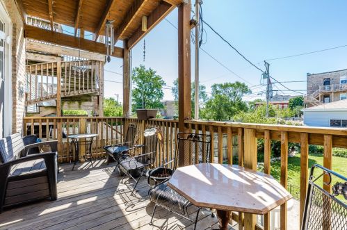 3161 Monroe St, Chicago IL 60624-2545 exterior