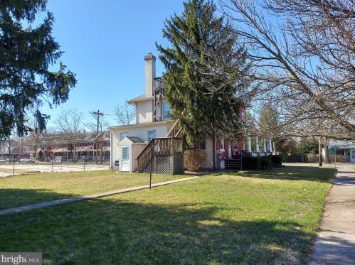 764 Charlotte St, Pottstown PA 19464-5947 exterior