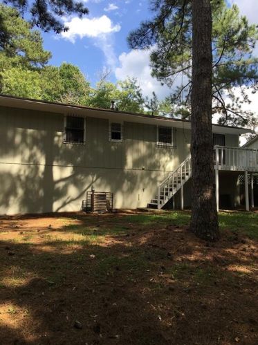 2219 Cherokee Valley Cir, Lithonia GA  30058-5381 exterior