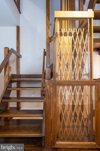 1940 Delancey Pl, Philadelphia PA 19103-6612 exterior